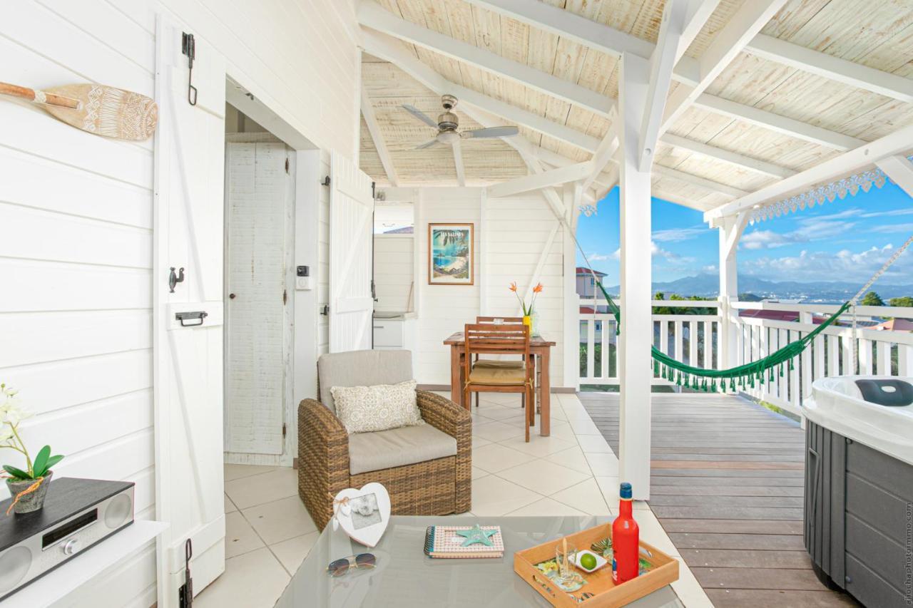 Bungalow Vanille Pacane - Vue Mer Avec Spa Prive เลส์ทรัวส์-ซีเลต์ ภายนอก รูปภาพ