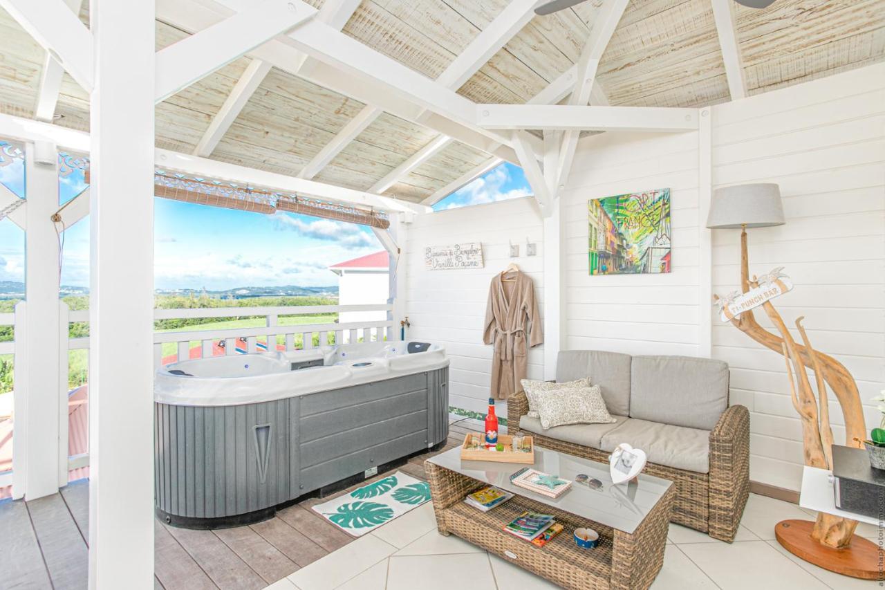 Bungalow Vanille Pacane - Vue Mer Avec Spa Prive เลส์ทรัวส์-ซีเลต์ ภายนอก รูปภาพ