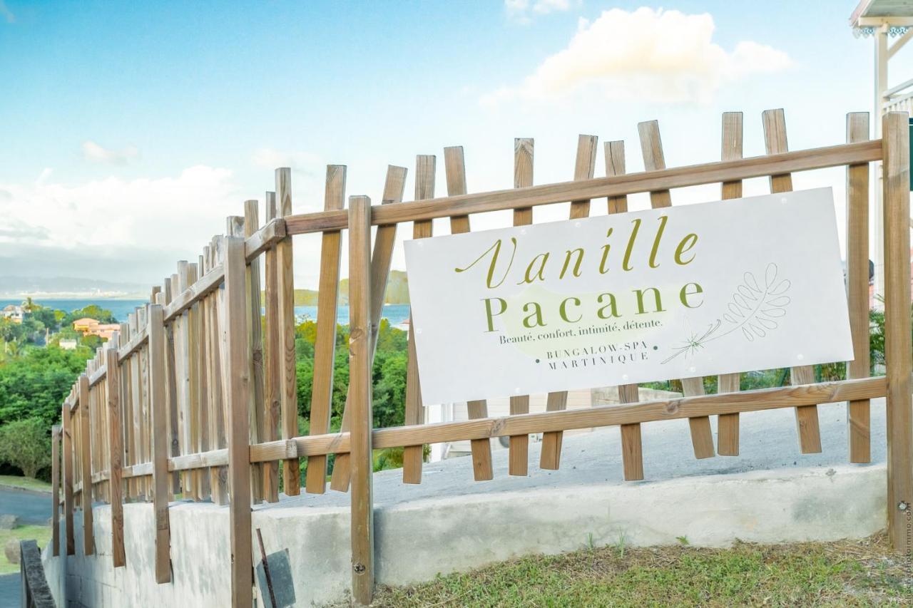 Bungalow Vanille Pacane - Vue Mer Avec Spa Prive เลส์ทรัวส์-ซีเลต์ ภายนอก รูปภาพ