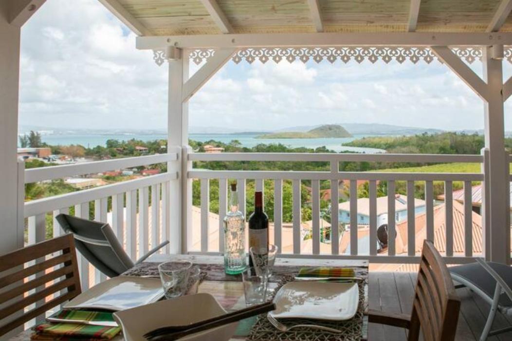 Bungalow Vanille Pacane - Vue Mer Avec Spa Prive เลส์ทรัวส์-ซีเลต์ ภายนอก รูปภาพ