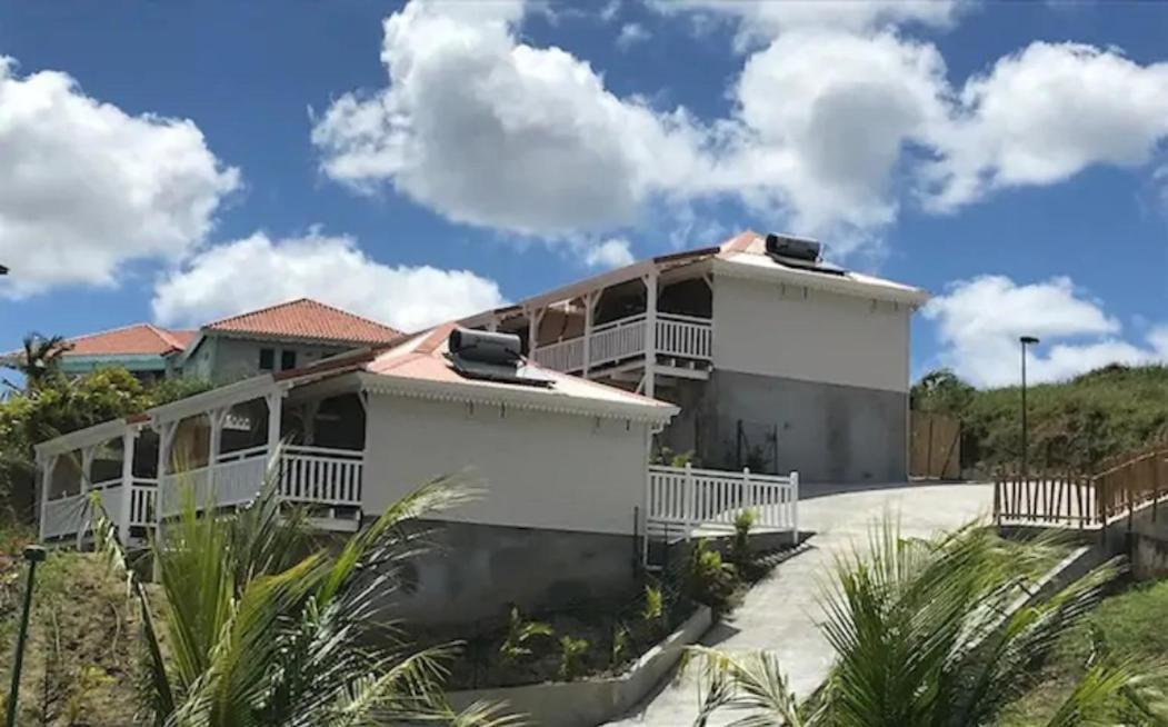 Bungalow Vanille Pacane - Vue Mer Avec Spa Prive เลส์ทรัวส์-ซีเลต์ ภายนอก รูปภาพ