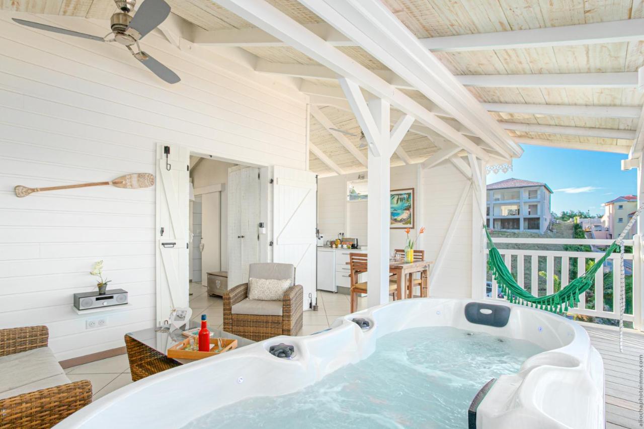 Bungalow Vanille Pacane - Vue Mer Avec Spa Prive เลส์ทรัวส์-ซีเลต์ ภายนอก รูปภาพ